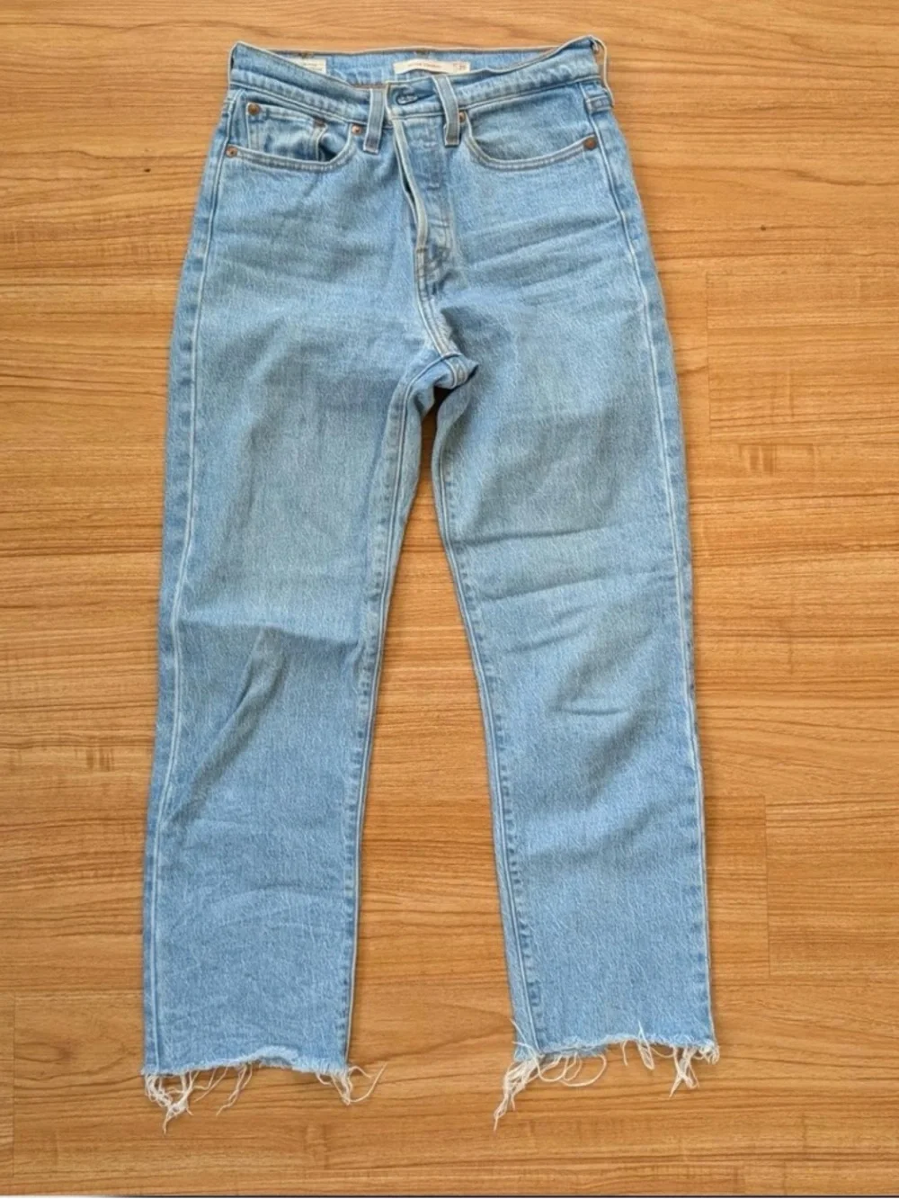 Levi's Light Blue Denim Jeans - Picture 2 of 4